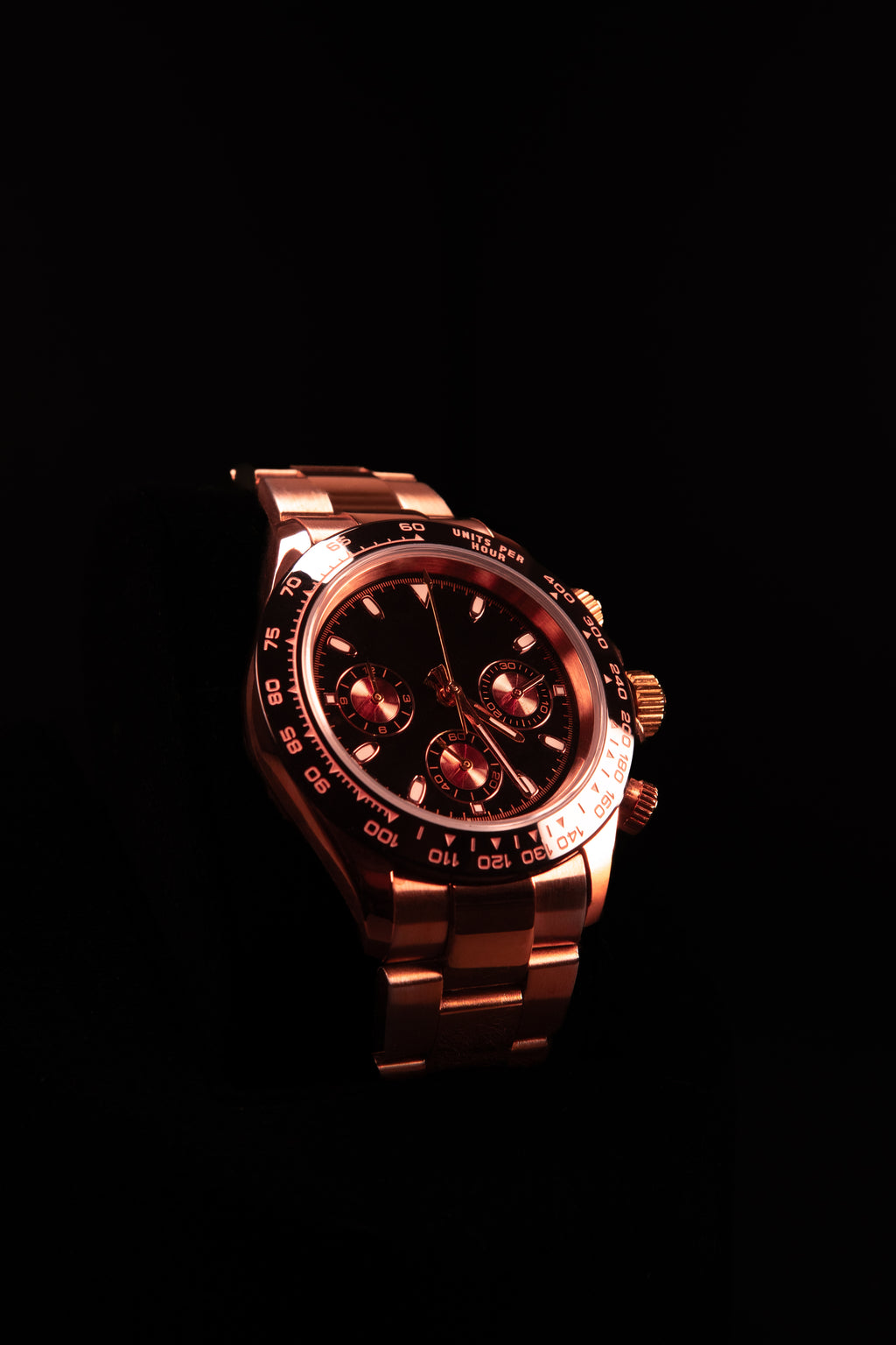 Crown Apex Racer Quartz Chronograph - Maroon and Gold, 39.7mm
