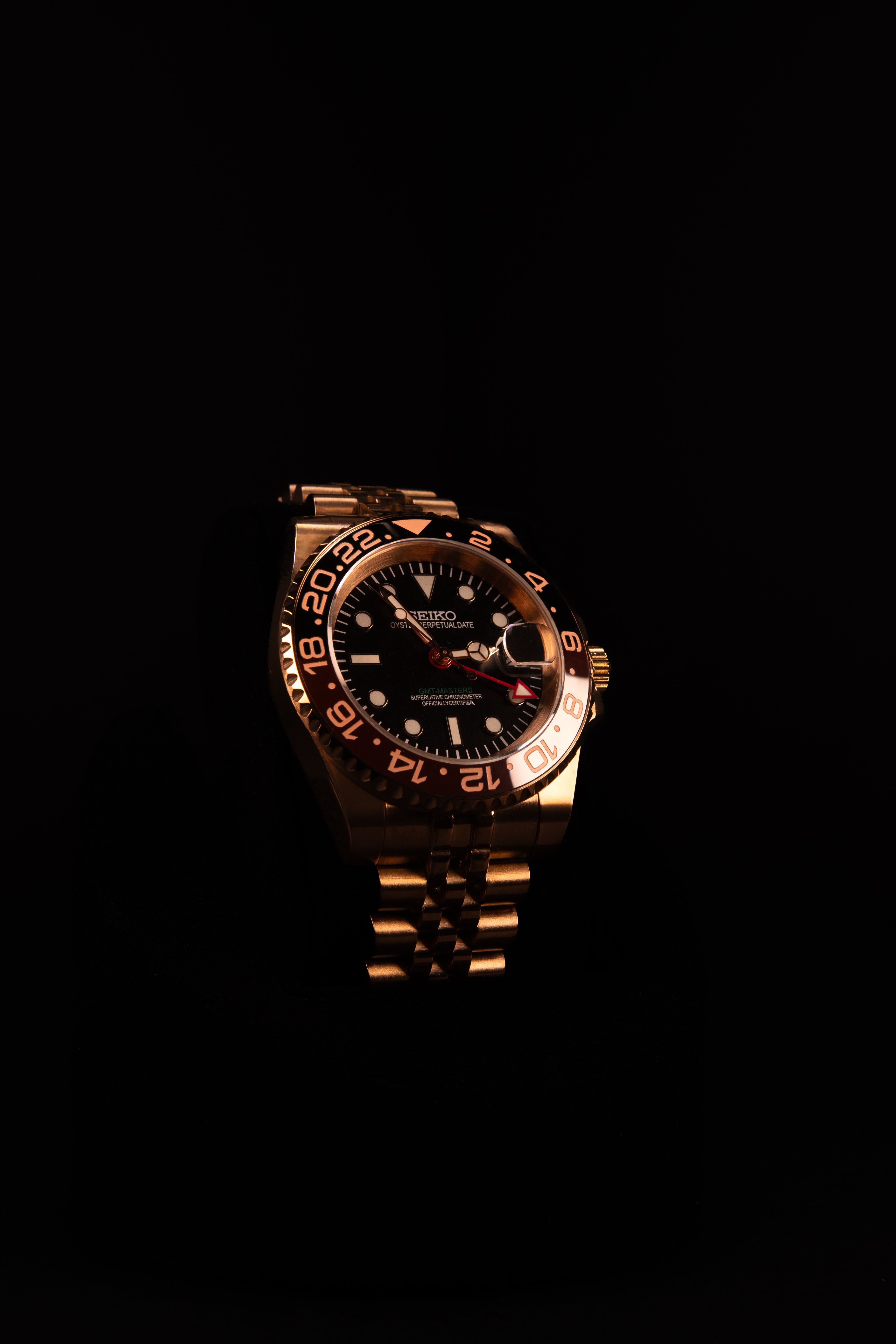 Crown Explorer Automatic GMT - Rose Gold and Black, 40mm